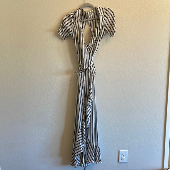 ASOS wrap maxi dress - Picture 1 of 5